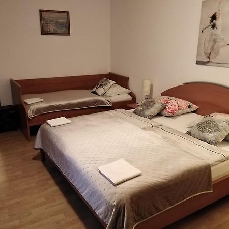 Rooms Kapelj Postojna Εξωτερικό φωτογραφία