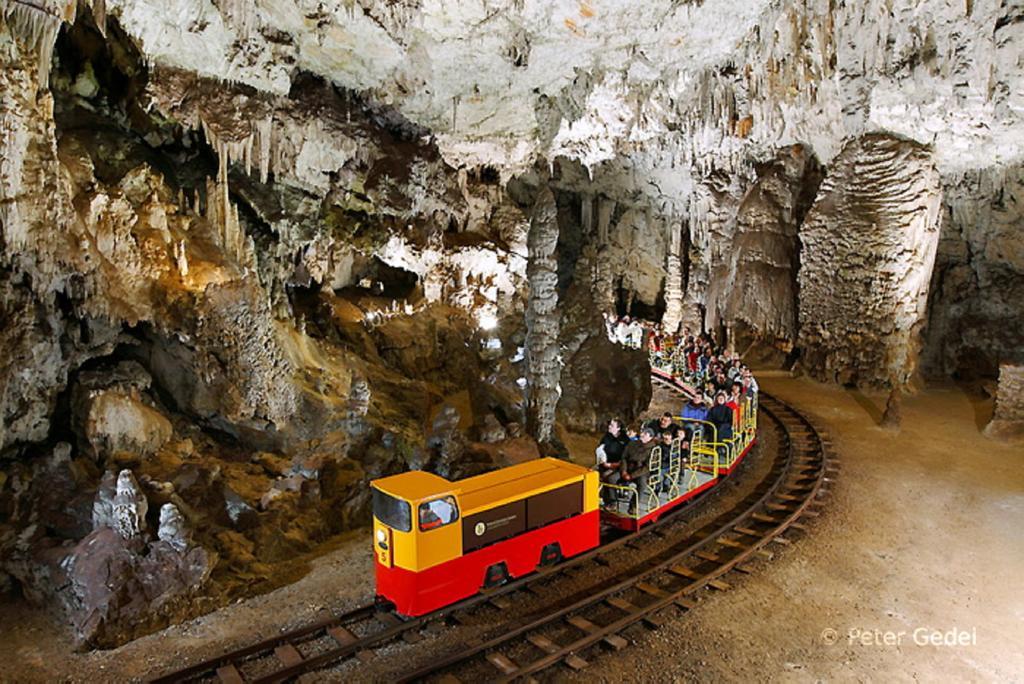 Rooms Kapelj Postojna Εξωτερικό φωτογραφία